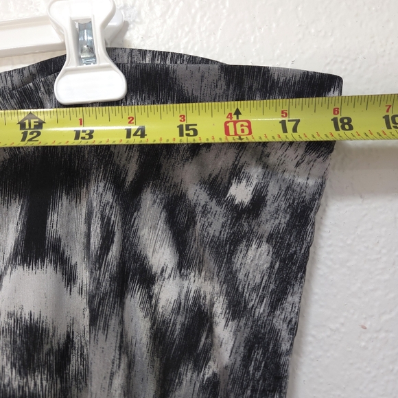 Armani Exchange Animal Print Leggins Ruffle BlackWhite Exercise Pants Size Large - Picture 8 of 11